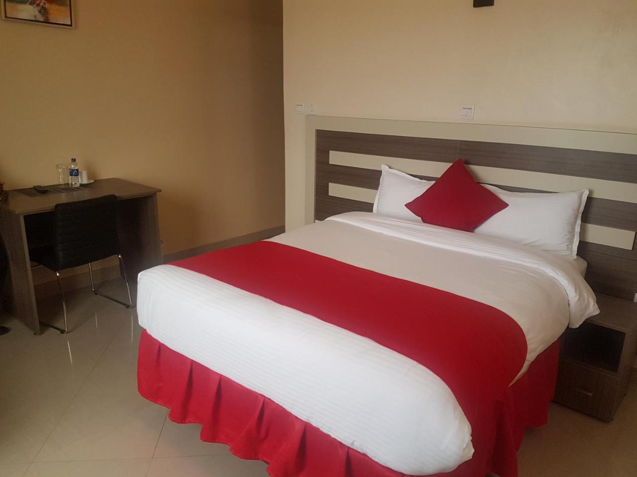 Mara Frontier Hotel Narok ภายนอก รูปภาพ